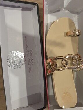 Vince Camuto
